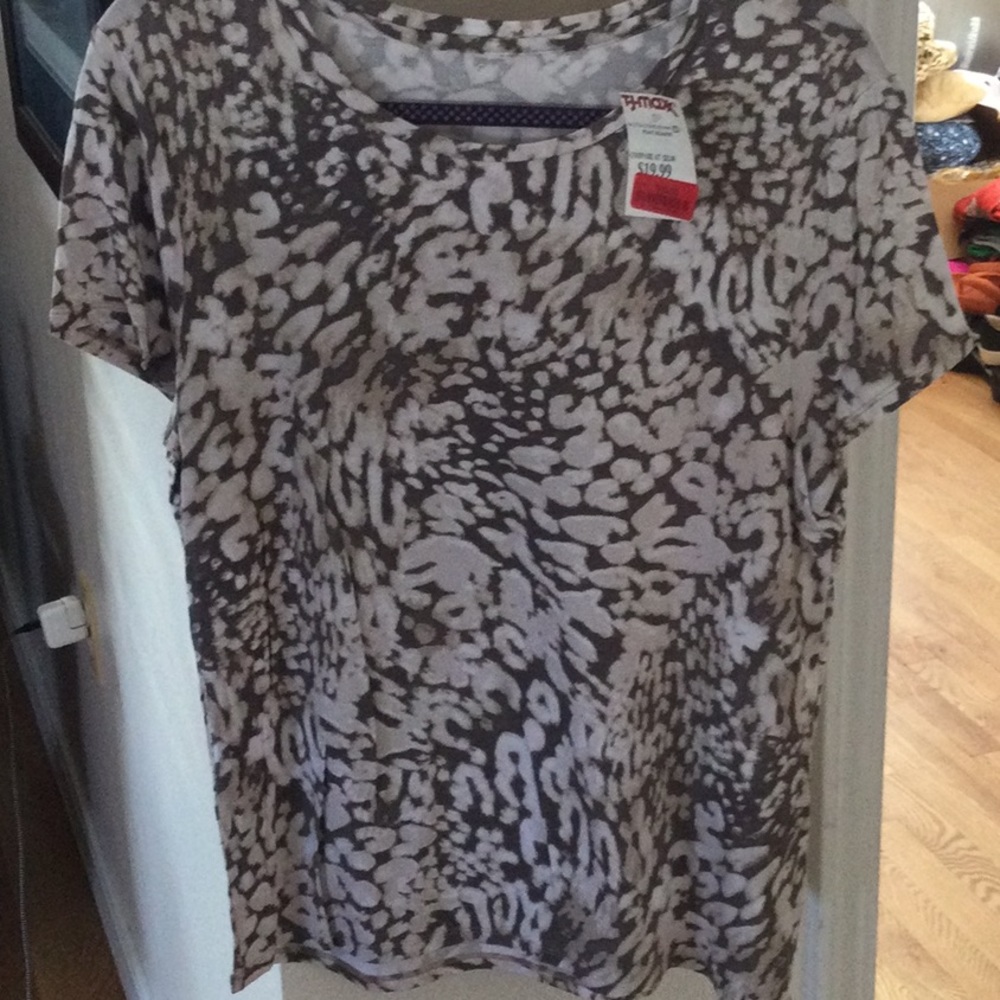 New Calvin Klein T-Shirt